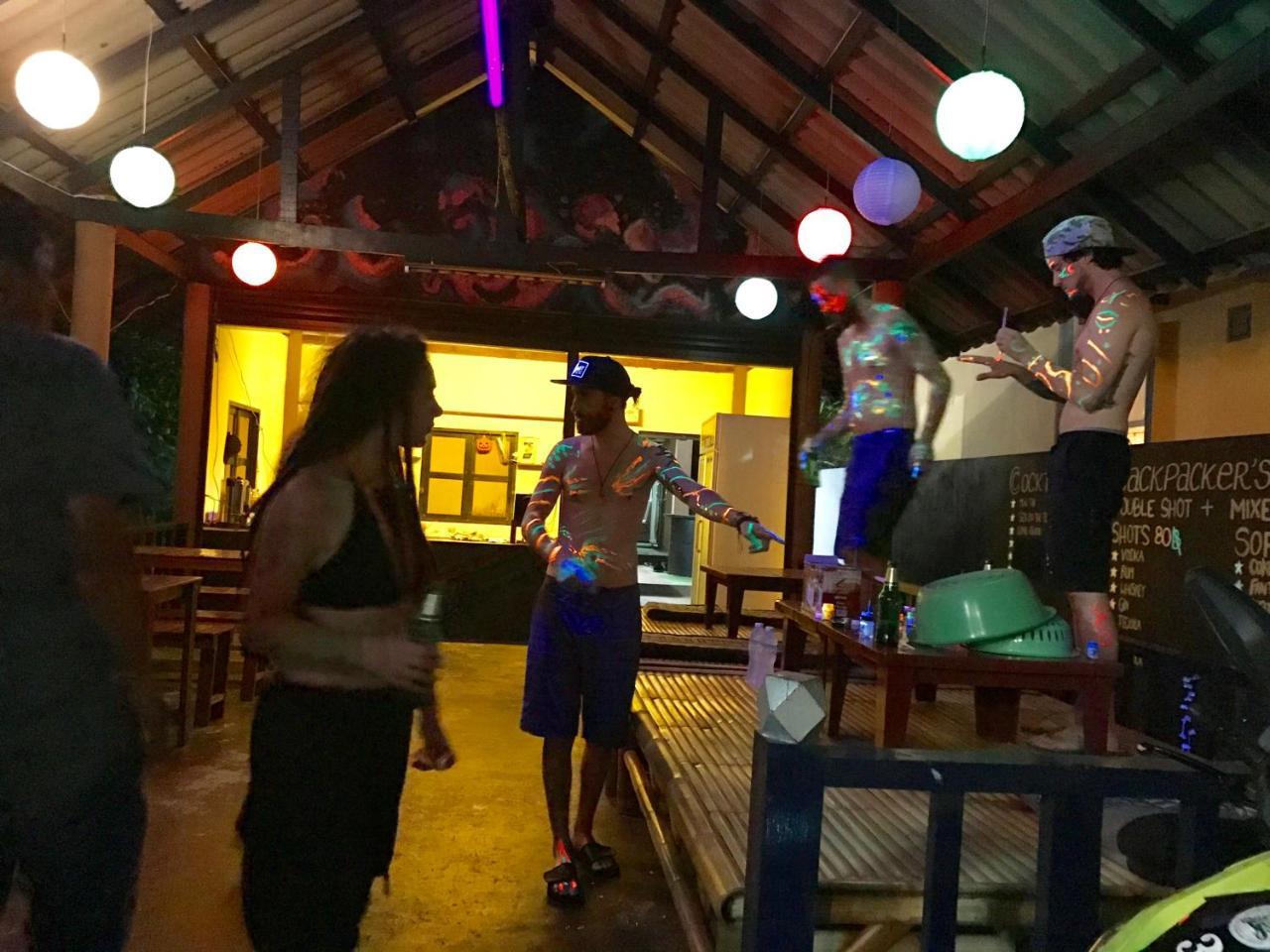 Sea Hug Hostel Ko Pha Ngan Esterno foto